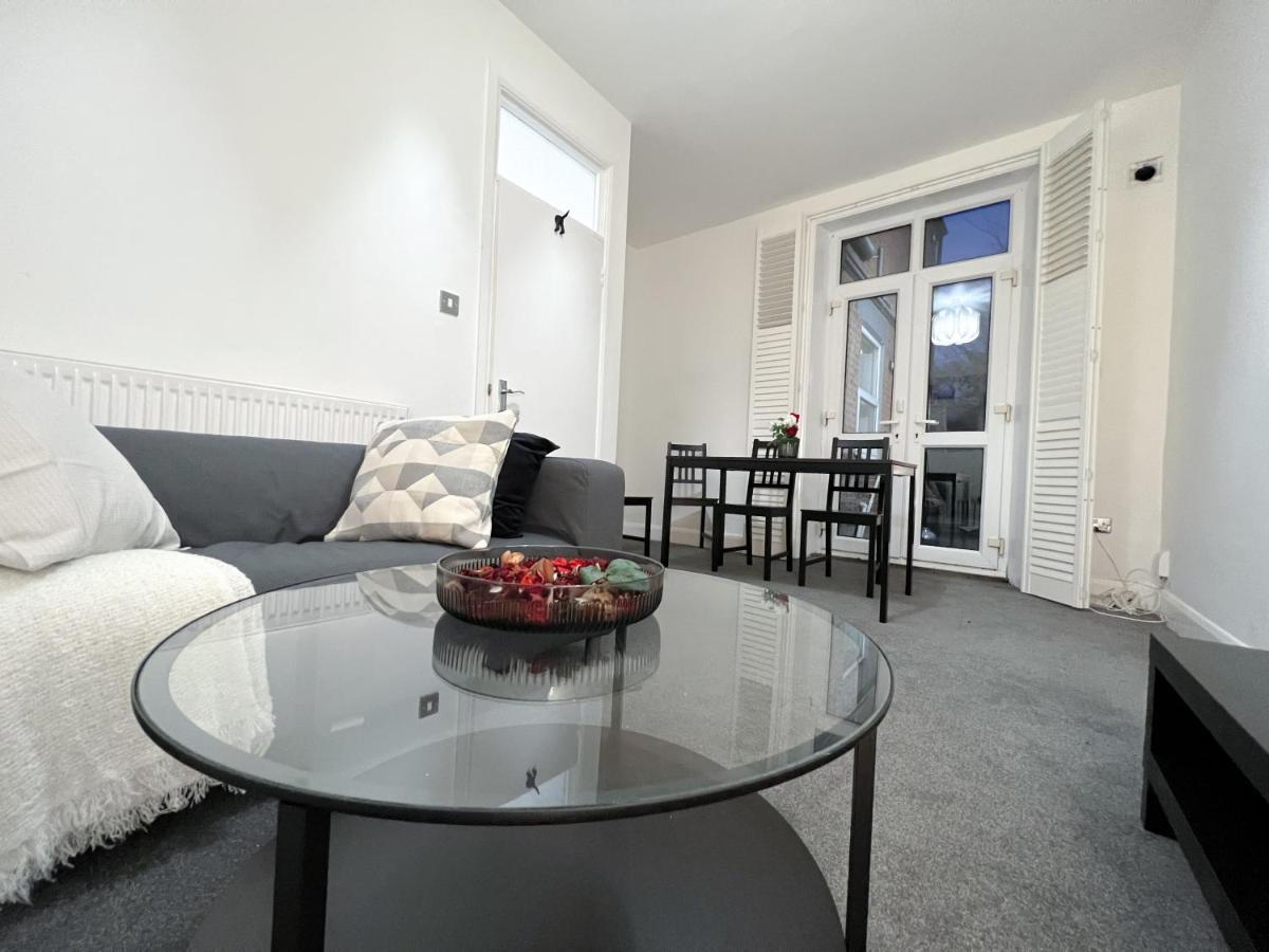 Stylish 3 Bed Flat With Garden Apartment Londra Exterior foto
